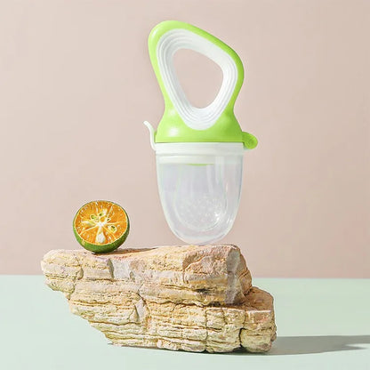 Silicone Baby Fruit/Vegetable Feeding Pacifier with Cover