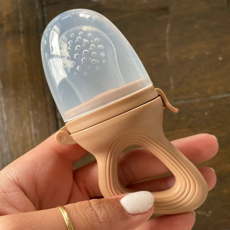 Silicone Baby Fruit/Vegetable Feeding Pacifier with Cover