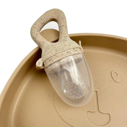 Silicone Baby Fruit/Vegetable Feeding Pacifier with Cover