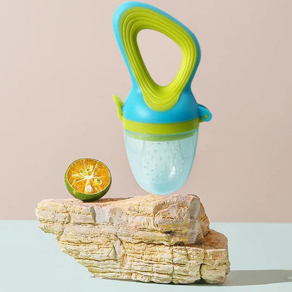 Silicone Baby Fruit/Vegetable Feeding Pacifier with Cover